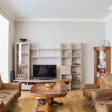 Dako Apartment Tbilisi Esterno foto